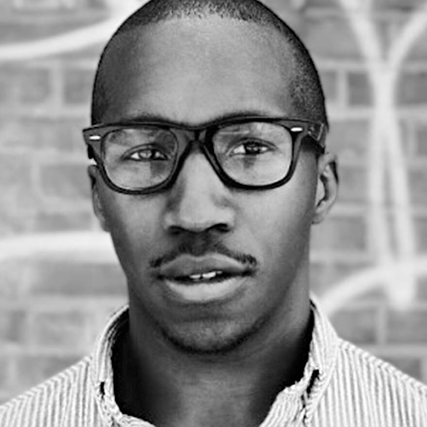 Black and white photograph of Su Sanni