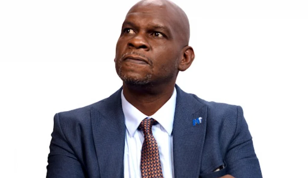 Headshot of Five Mualimm-ak