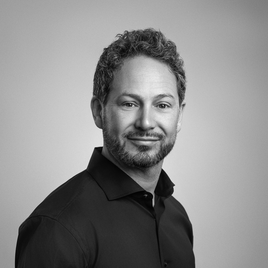 Portrait photo of Eli Shalenberg